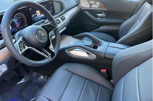 Obsidian Black Metallic 2026 Mercedes-Benz GLE 350 4MATIC
