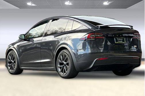 2024 Tesla Model X Long Range