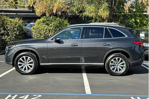 2026 Mercedes-Benz GLC 300 4MATIC