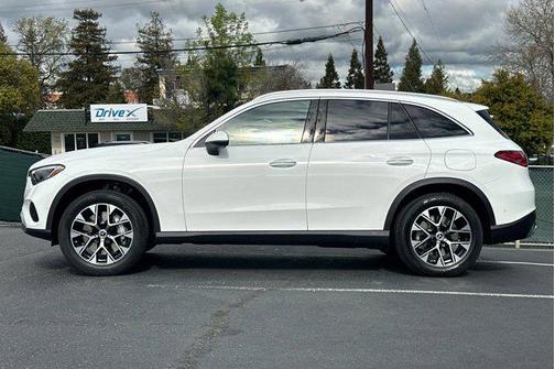 2026 Mercedes-Benz GLC 350e Base