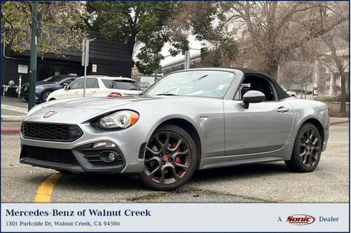 2017 FIAT 124 Spider Base