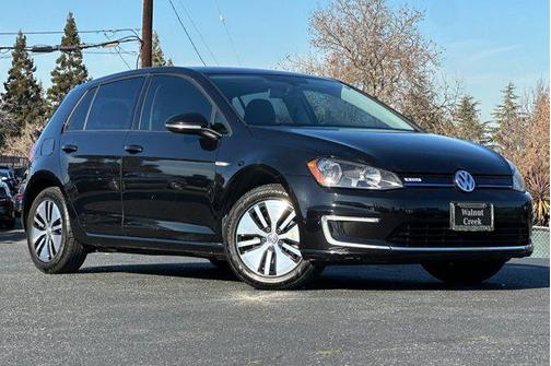 2016 Volkswagen e-Golf SE