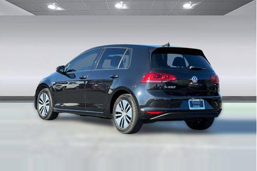 2016 Volkswagen e-Golf SE