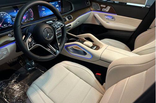 2025 Mercedes-Benz GLS 450 4MATIC
