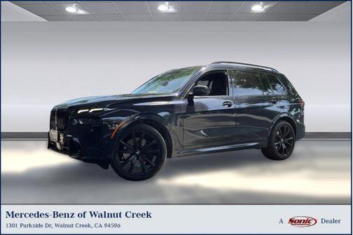 Carbon Black Metallic 2024 BMW X7 xDrive40i