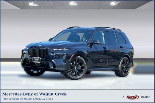 Carbon Black Metallic 2024 BMW X7 xDrive40i