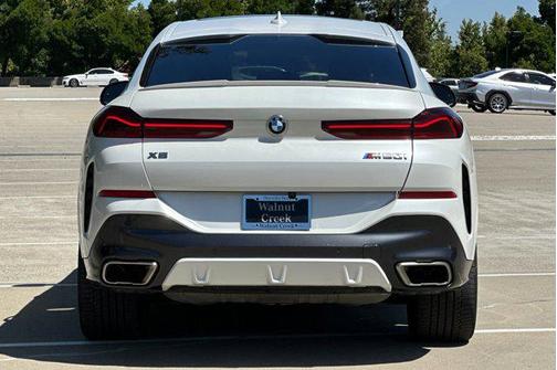 2023 BMW X6 M50i