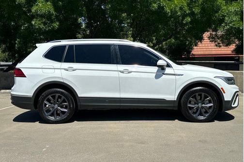 2022 Volkswagen Tiguan 2.0T SE 4MOTION