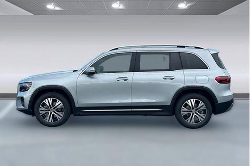 Cirrus Silver Metallic 2026 Mercedes-Benz GLB 250 Base