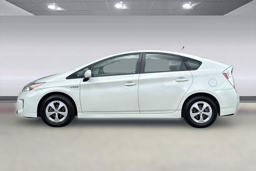 Blizzard Pearl 2013 Toyota Prius Four