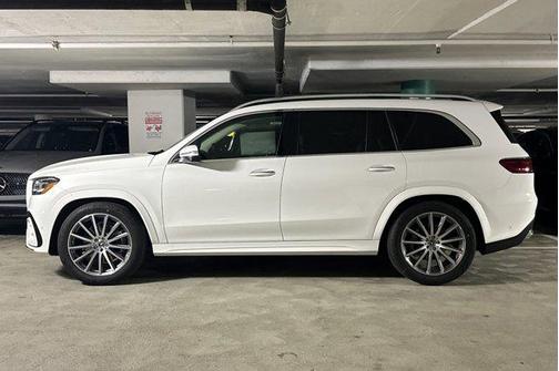 2026 Mercedes-Benz GLS 450 4MATIC