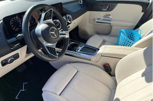 Polar White 2024 Mercedes-Benz GLA 250 Base