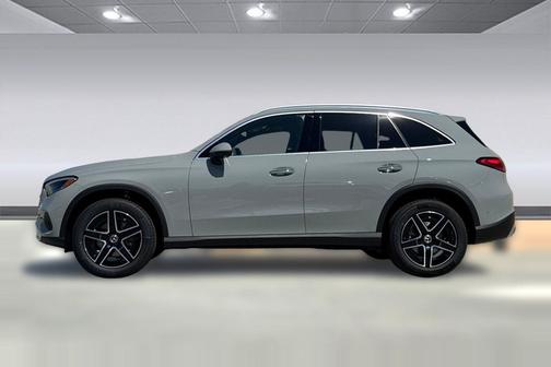 MANUFAKTUR Alpine Grey 2026 Mercedes-Benz GLC 300 4MATIC