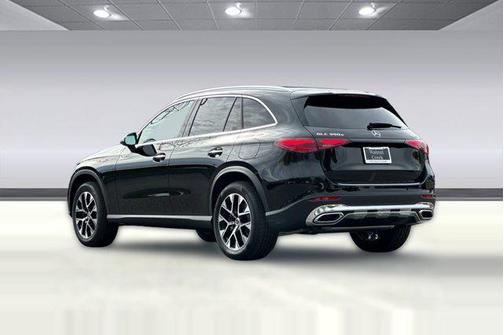 Black 2026 Mercedes-Benz GLC 350e Base