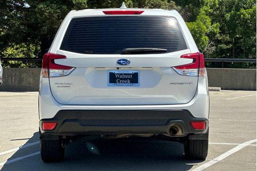 2022 Subaru Forester Base