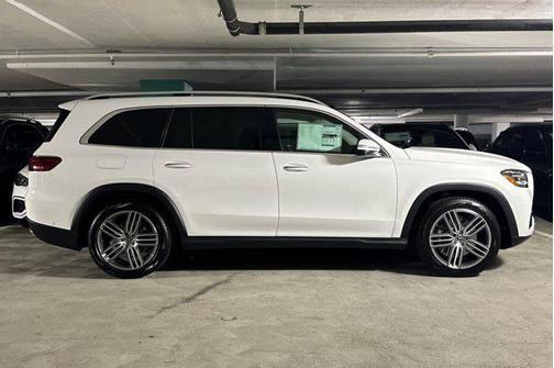 2026 Mercedes-Benz GLS 450 4MATIC