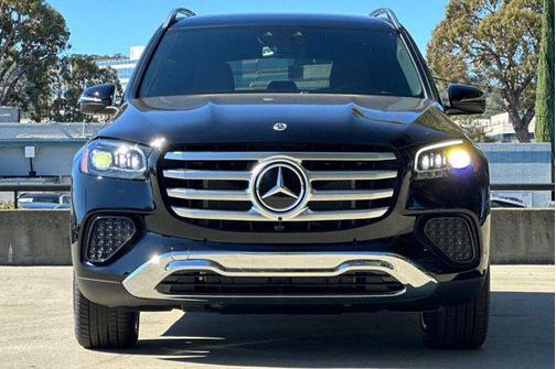 2025 Mercedes-Benz GLS 450 4MATIC
