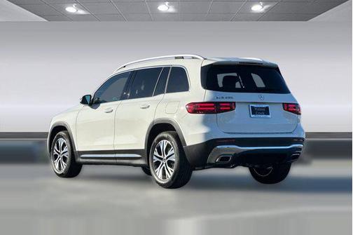 Polar White 2026 Mercedes-Benz GLB 250 Base