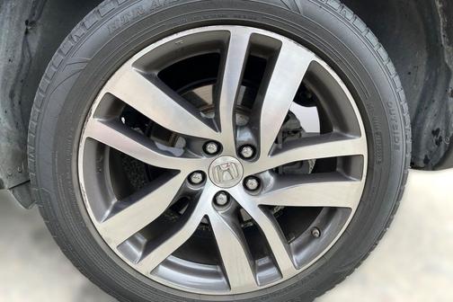 Gray 2017 Honda Pilot Touring