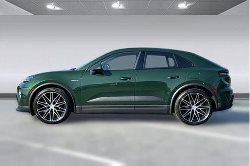 2025 Porsche Macan 4