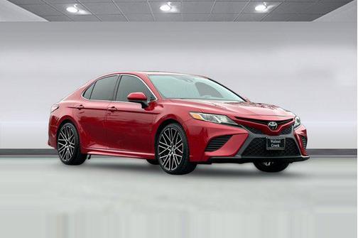2019 Toyota Camry SE