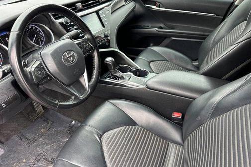 2019 Toyota Camry SE