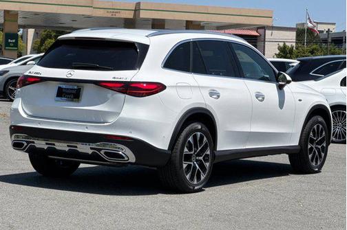 2025 Mercedes-Benz GLC 350e Base