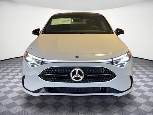 Polar White 2027 Mercedes-Benz CLA 220 Hybrid CLA 220 Hybrid