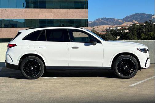 2025 Mercedes-Benz GLC 350e Base