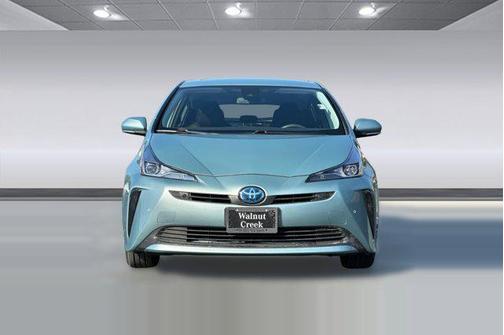 2022 Toyota Prius LE