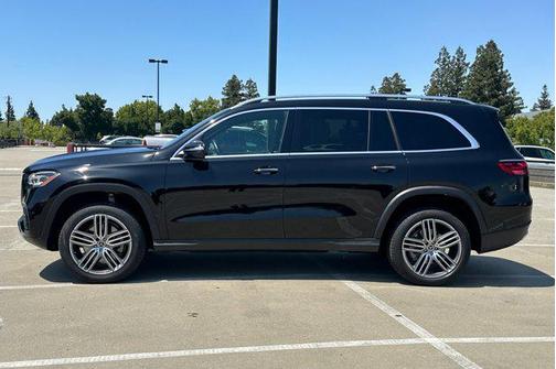 2025 Mercedes-Benz GLS 450 4MATIC