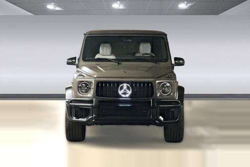 MANUFAKTUR Dark Olive Green Magno 2026 Mercedes-Benz AMG G 63 AMG G 63