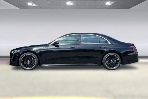 Obsidian Black Metallic 2022 Mercedes-Benz S-Class 4MATIC