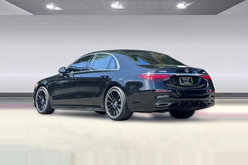 Obsidian Black Metallic 2022 Mercedes-Benz S-Class 4MATIC