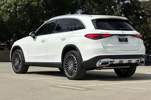 Polar White 2026 Mercedes-Benz GLC 300 4MATIC