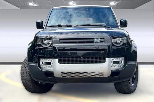 2024 Land Rover Defender 110 P300