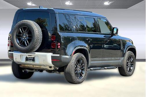 2024 Land Rover Defender 110 P300