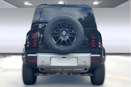 2024 Land Rover Defender 110 P300