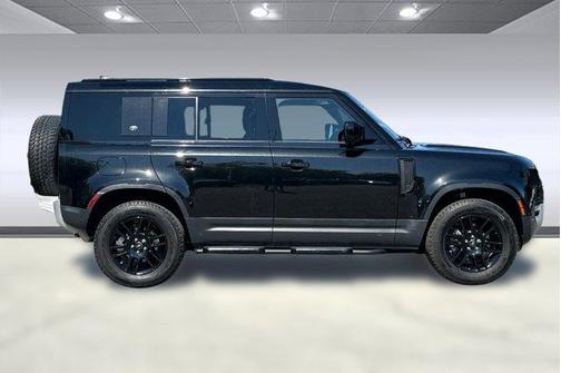 2024 Land Rover Defender 110 P300