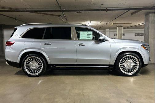 2025 Mercedes-Benz Maybach GLS 600 4MATIC