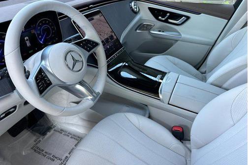 2026 Mercedes-Benz EQE 320 320