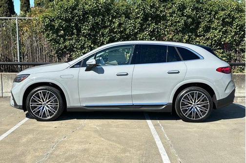 2026 Mercedes-Benz EQE 320 320