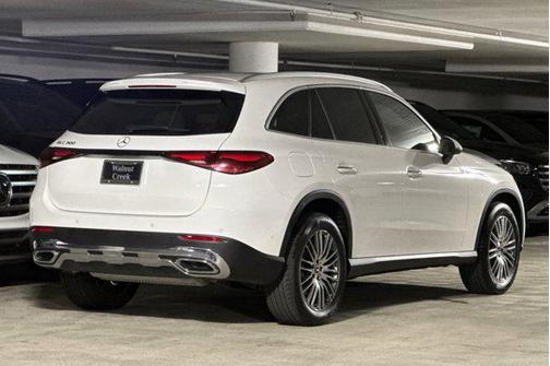 2026 Mercedes-Benz GLC 300 Base