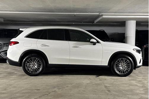 2026 Mercedes-Benz GLC 300 Base