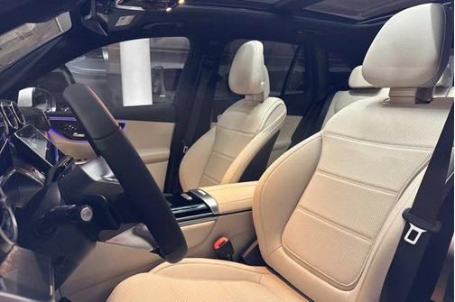 2026 Mercedes-Benz GLC 300 Base