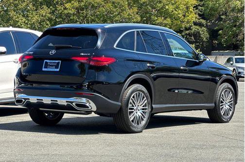 2026 Mercedes-Benz GLC 300 4MATIC