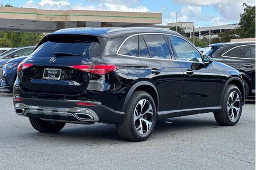 2025 Mercedes-Benz GLC 350e Base