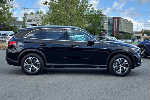 2025 Mercedes-Benz GLC 350e Base