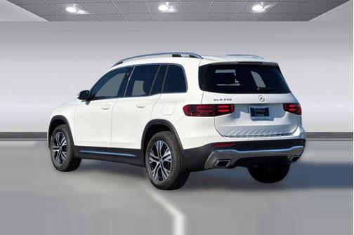Polar White 2026 Mercedes-Benz GLB 250 Base
