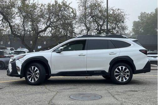 2025 Subaru Outback Touring XT